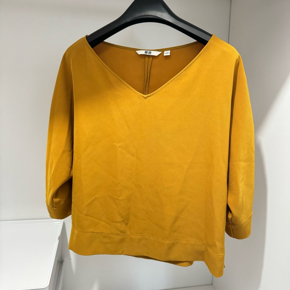 UNIQLO WOMEN TOP BLOUSE SHORT SLEEVE boxy Mustard Yellow SIZE S